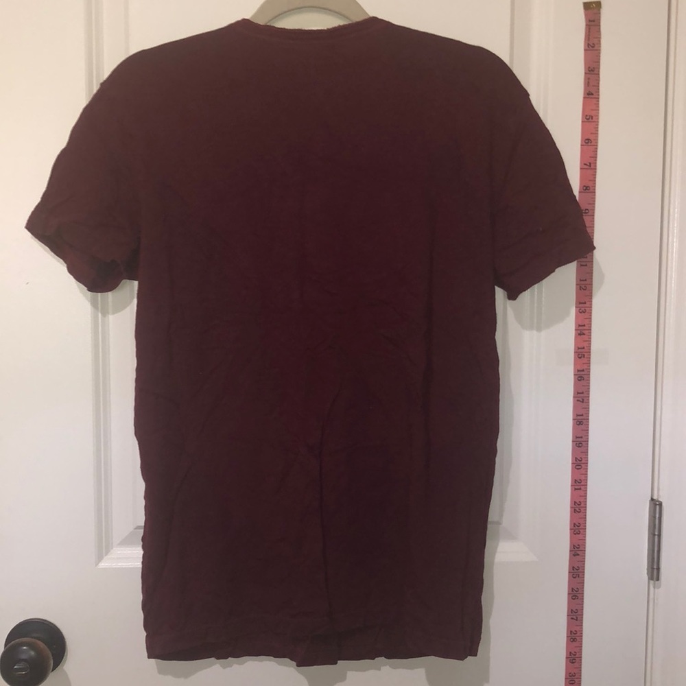 AEO Burgundy HENLEY TSHIRT - Picture 7 of 8